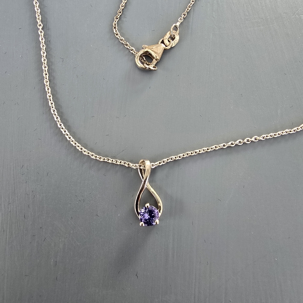 925 Sterling Silver Woman Necklace With London Blue Pendant